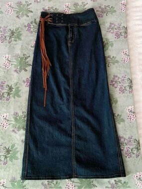 Vintage Jalate Y2K Denim Maxi Tassel Suede Skirt 💙🤎